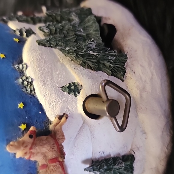 CHRISTMAS WATER SNOW GLOBE , MUSIC  BOX, TEALIGHT. PARTYLITE. - Picture 10 of 10